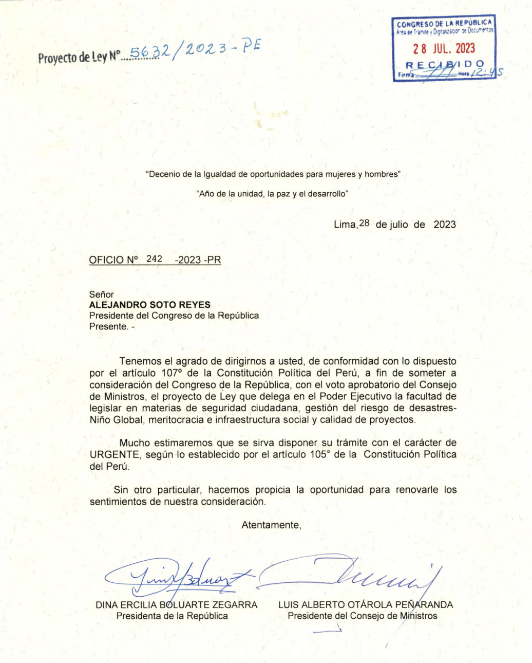 Captura del proyecto de ley con firmas de Dina Boluarte y Luis Otárola